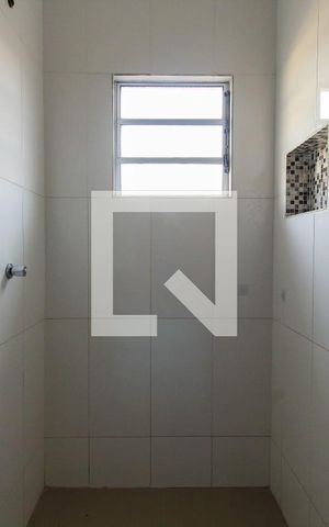 Casa de condomínio à venda com 40m², 2 quartos e 1 vaga Casa de condomínio à venda com 40m², 2 quartos e 1 vagaBanheiro do Quarto 1