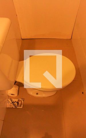 Casa de condomínio à venda com 40m², 2 quartos e 1 vaga Casa de condomínio à venda com 40m², 2 quartos e 1 vagaBanheiro Social