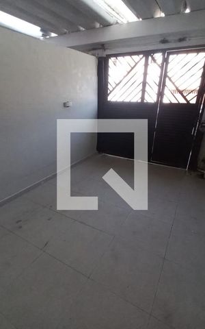 Casa para alugar com 63m², 1 quarto e 1 vaga Casa para alugar com 63m², 1 quarto e 1 vagaGaragem