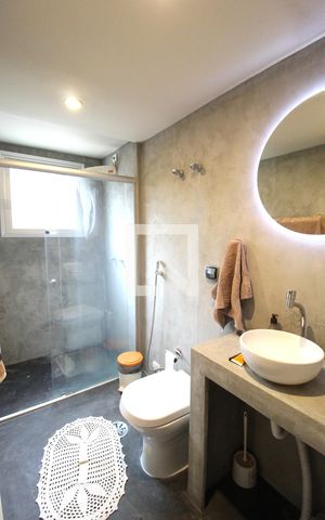 Apartamento à venda com 95m², 4 quartos e 1 vagaBanheiro da Suíte