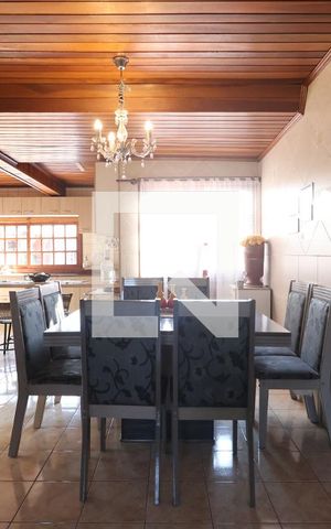 Casa à venda com 170m², 4 quartos e 2 vagasSala de Jantar