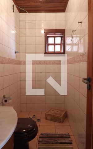 Casa à venda com 170m², 4 quartos e 2 vagasBanheiro 1