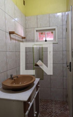 Casa à venda com 170m², 4 quartos e 2 vagasBanheiro 2