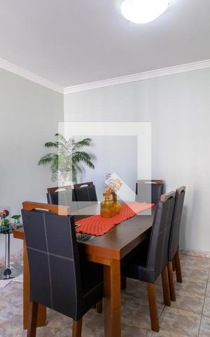 Apartamento à venda com 75m², 2 quartos e 1 vagaSala 