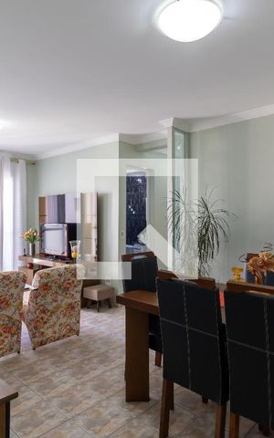 Apartamento à venda com 75m², 2 quartos e 1 vagaSala 