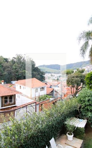 Casa à venda com 416m², 4 quartos e 4 vagasVista da Varanda
