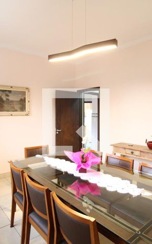 Casa à venda com 416m², 4 quartos e 4 vagasSala de Jantar