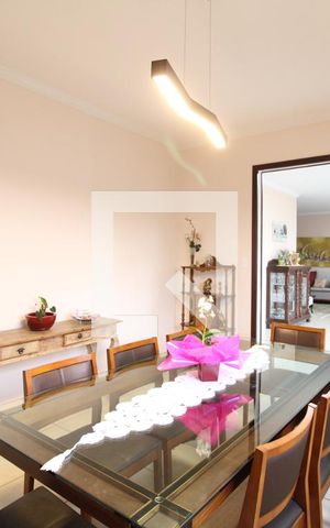 Casa à venda com 416m², 4 quartos e 4 vagasSala de Jantar