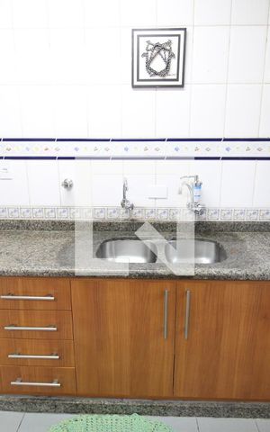 Casa à venda com 416m², 4 quartos e 4 vagasCozinha