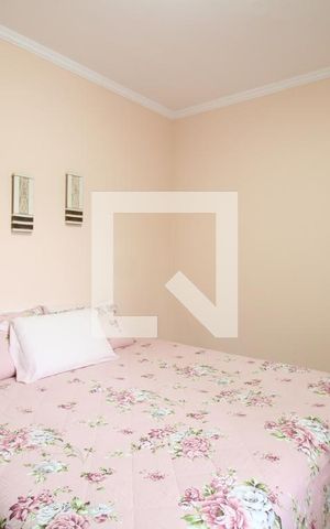 Casa à venda com 416m², 4 quartos e 4 vagasSuíte 2