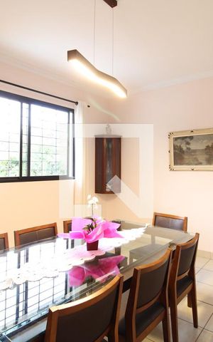 Casa à venda com 416m², 4 quartos e 4 vagasSala de Jantar