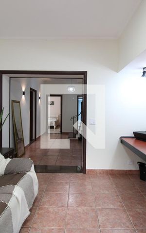 Casa à venda com 416m², 4 quartos e 4 vagasEscritório