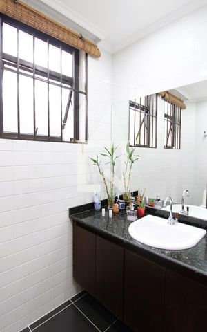 Casa à venda com 416m², 4 quartos e 4 vagasLavabo