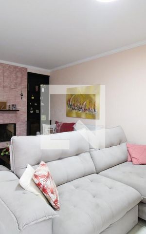 Casa à venda com 416m², 4 quartos e 4 vagasSala