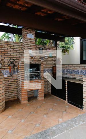 Casa à venda com 416m², 4 quartos e 4 vagasChurrasqueira