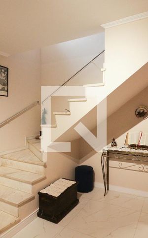 Casa à venda com 161m², 3 quartos e 2 vagasSala