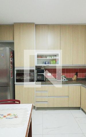 Casa à venda com 161m², 3 quartos e 2 vagasCozinha
