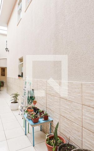 Casa à venda com 161m², 3 quartos e 2 vagasEntrada Lateral