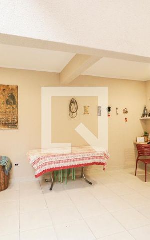 Casa à venda com 161m², 3 quartos e 2 vagasChurrasqueira e Área de Serviço