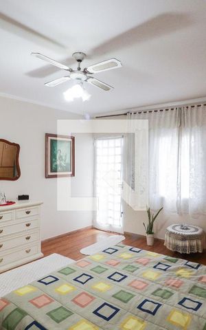 Casa à venda com 161m², 3 quartos e 2 vagasQuarto 1