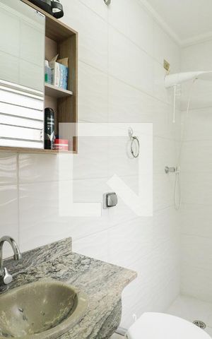 Casa à venda com 161m², 3 quartos e 2 vagasEdícula - Banheiro 