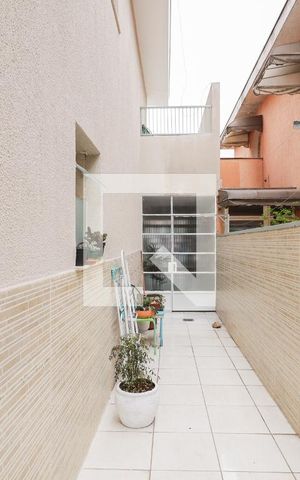 Casa à venda com 161m², 3 quartos e 2 vagasEntrada Lateral