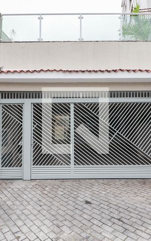 Casa à venda com 161m², 3 quartos e 2 vagasFachada