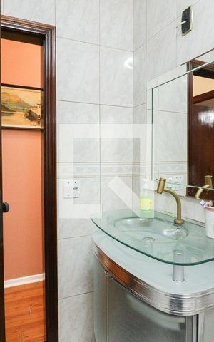 Casa à venda com 161m², 3 quartos e 2 vagasBanheiro 1