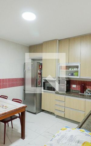 Casa à venda com 161m², 3 quartos e 2 vagasCozinha