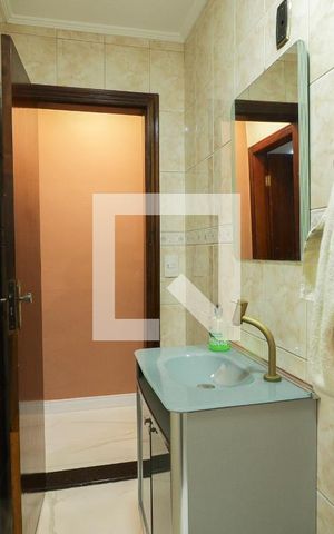 Casa à venda com 161m², 3 quartos e 2 vagasBanheiro 2