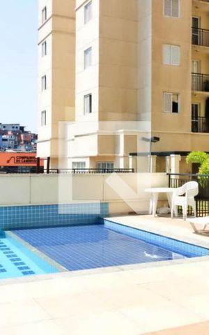 Apartamento para alugar com 48m², 2 quartos e 1 vaga Apartamento para alugar com 48m², 2 quartos e 1 vagaÁrea comum - Piscina