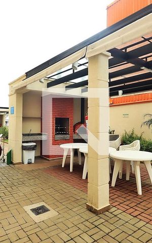 Apartamento para alugar com 48m², 2 quartos e 1 vaga Apartamento para alugar com 48m², 2 quartos e 1 vagaÁrea comum - Churrasqueira