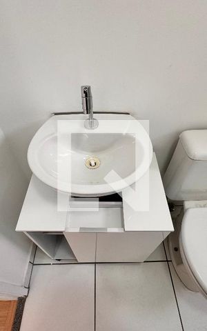 Apartamento para alugar com 48m², 2 quartos e 1 vaga Apartamento para alugar com 48m², 2 quartos e 1 vagaBanheiro