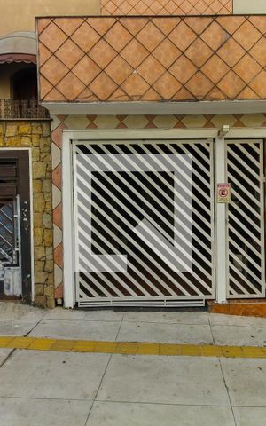 Casa à venda com 117m², 3 quartos e 1 vagaFachada