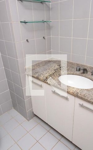 Apartamento para alugar com 82m², 1 quarto e 1 vaga Apartamento para alugar com 82m², 1 quarto e 1 vagaBanheiro quarto 1