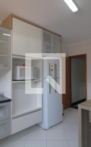 Casa à venda com 118m², 3 quartos e 2 vagasCozinha