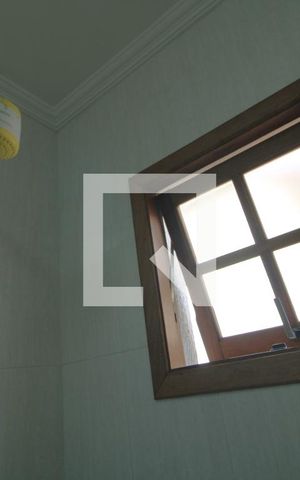 Casa à venda com 118m², 3 quartos e 2 vagasChuveiro banheiro da suíte