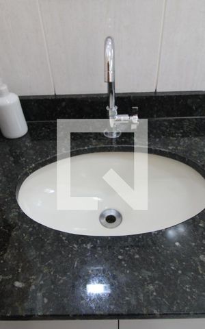Casa à venda com 118m², 3 quartos e 2 vagasPia banheiro da suíte