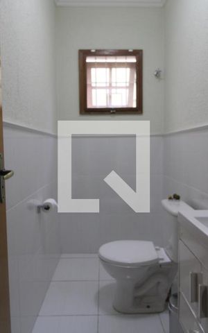 Casa à venda com 118m², 3 quartos e 2 vagasLavabo