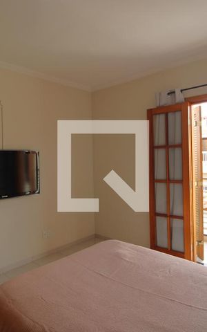 Casa à venda com 118m², 3 quartos e 2 vagasSuíte