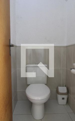 Casa à venda com 118m², 3 quartos e 2 vagasBanheiro de serviço
