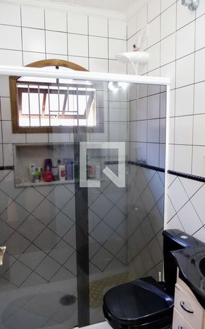 Casa à venda com 195m², 3 quartos e 4 vagasBanheiro