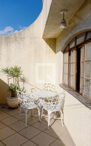 Casa à venda com 195m², 3 quartos e 4 vagasSacada