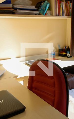 Casa à venda com 195m², 3 quartos e 4 vagasQuarto 2