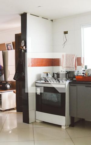 Casa para alugar com 130m², 2 quartos e 2 vagas Casa para alugar com 130m², 2 quartos e 2 vagasCozinha