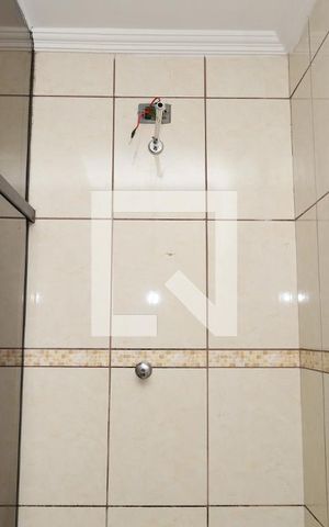 Casa para alugar com 100m², 3 quartos e 2 vagasBanheiro 