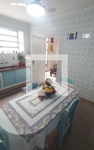 Casa para alugar com 210m², 3 quartos e 3 vagas Casa para alugar com 210m², 3 quartos e 3 vagasCozinha