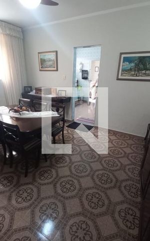 Casa para alugar com 210m², 3 quartos e 3 vagas Casa para alugar com 210m², 3 quartos e 3 vagasSala de Jantar