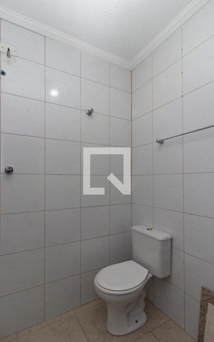 Casa à venda com 156m², 2 quartos e 2 vagas Casa à venda com 156m², 2 quartos e 2 vagasBanheiro 2
