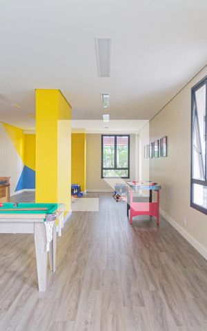 Apartamento para alugar com 33m², 2 quartos e 1 vaga Apartamento para alugar com 33m², 2 quartos e 1 vagaÁrea comum - Salão de jogos